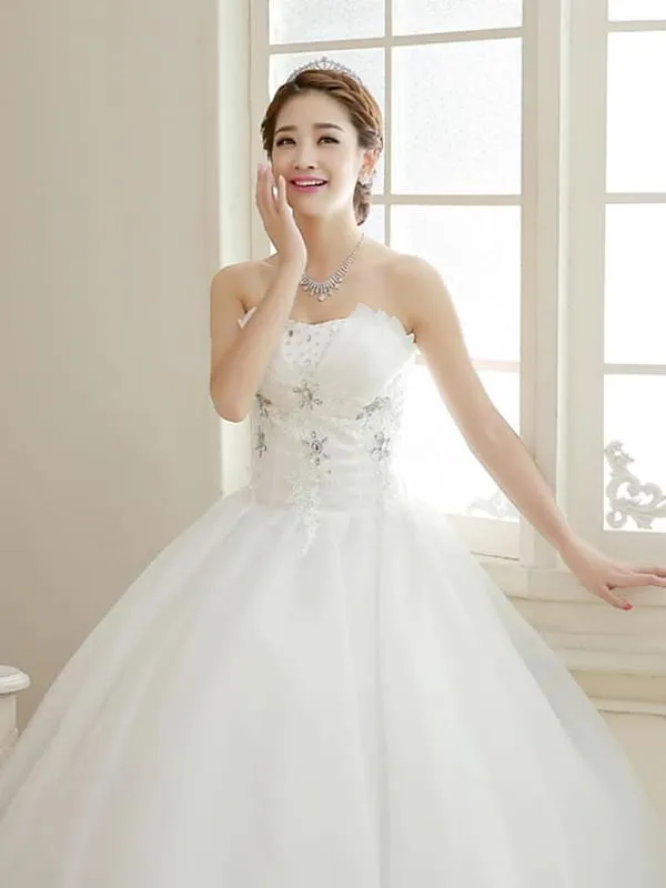 Ball Gown Wedding Dresses Sweetheart Neckline Floor Length Organza Strapless Glamorous Sparkle & Shine