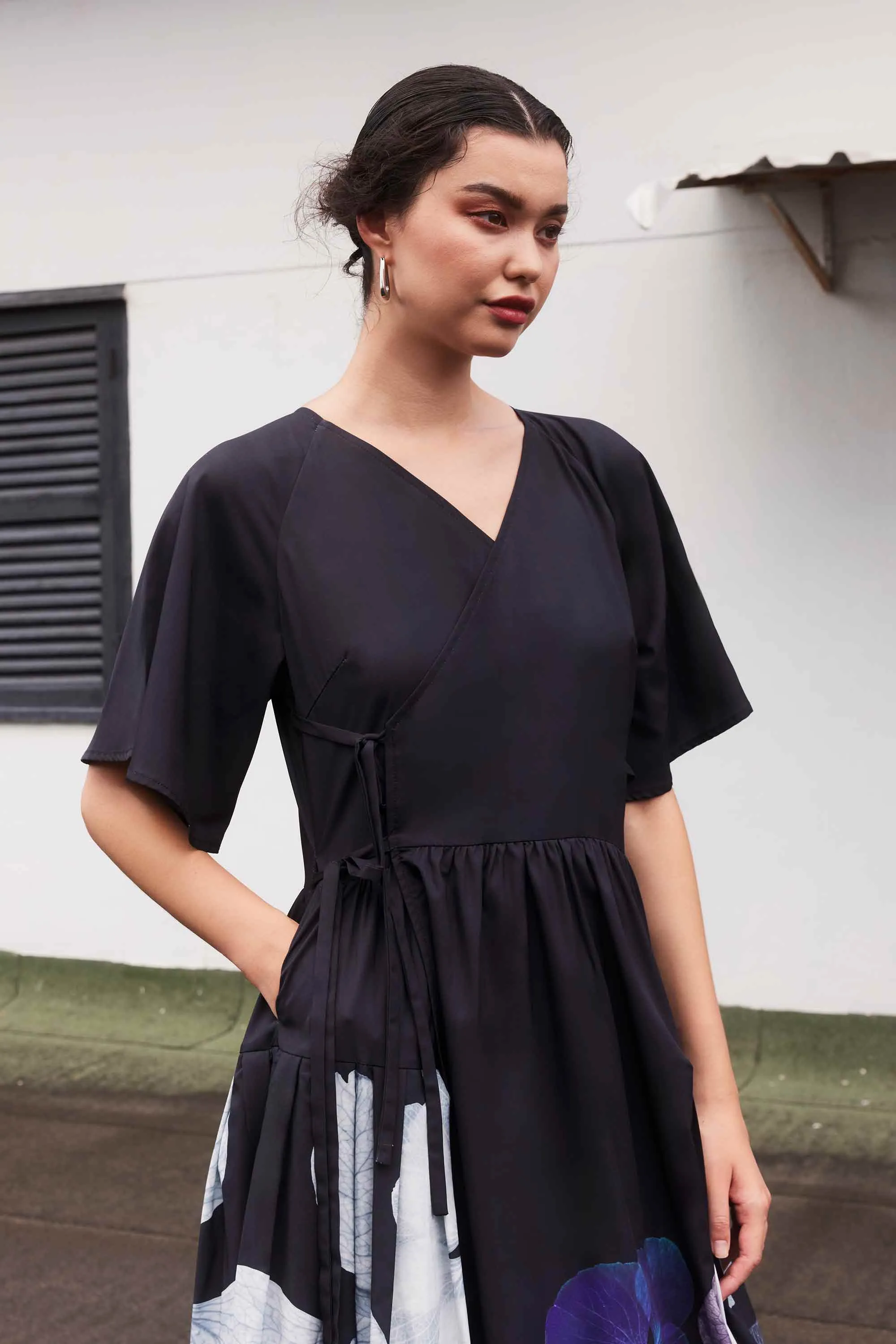 Billowing Wrap Dress (Black Hydrangea)