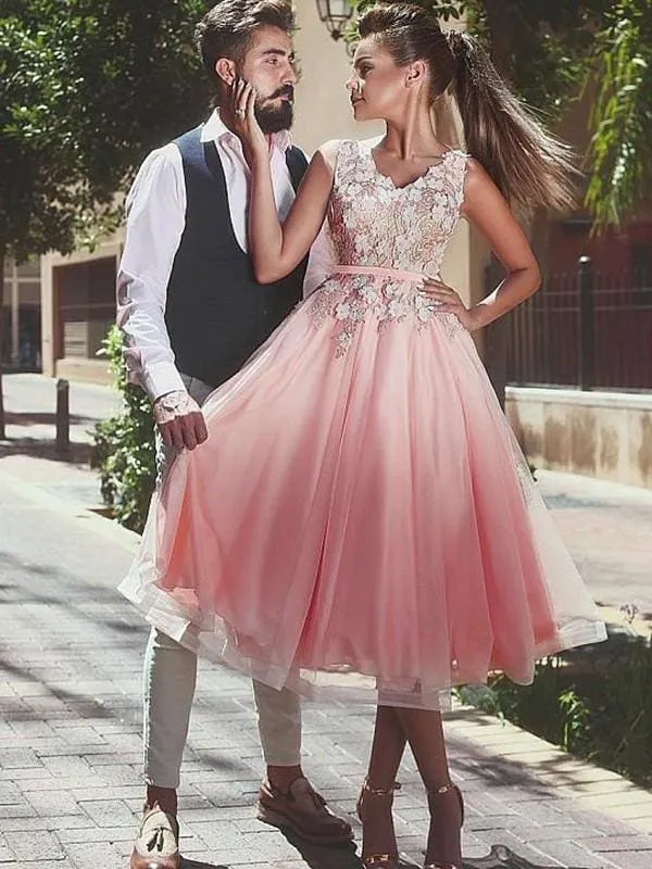 Bridelily A-Line V-neck Sleeveless Lace Tea-Length Tulle Dresses