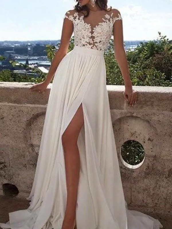 Chiffon Scoop Short Sleeves Sweep/Brush Train With Applique Dresses