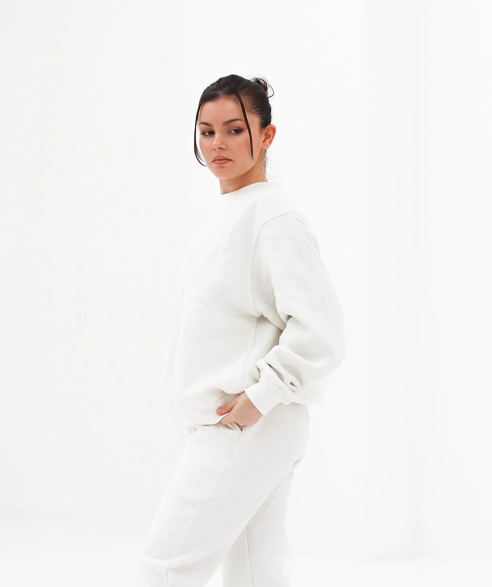 Heavyweight Essential Crew Sweatshirt